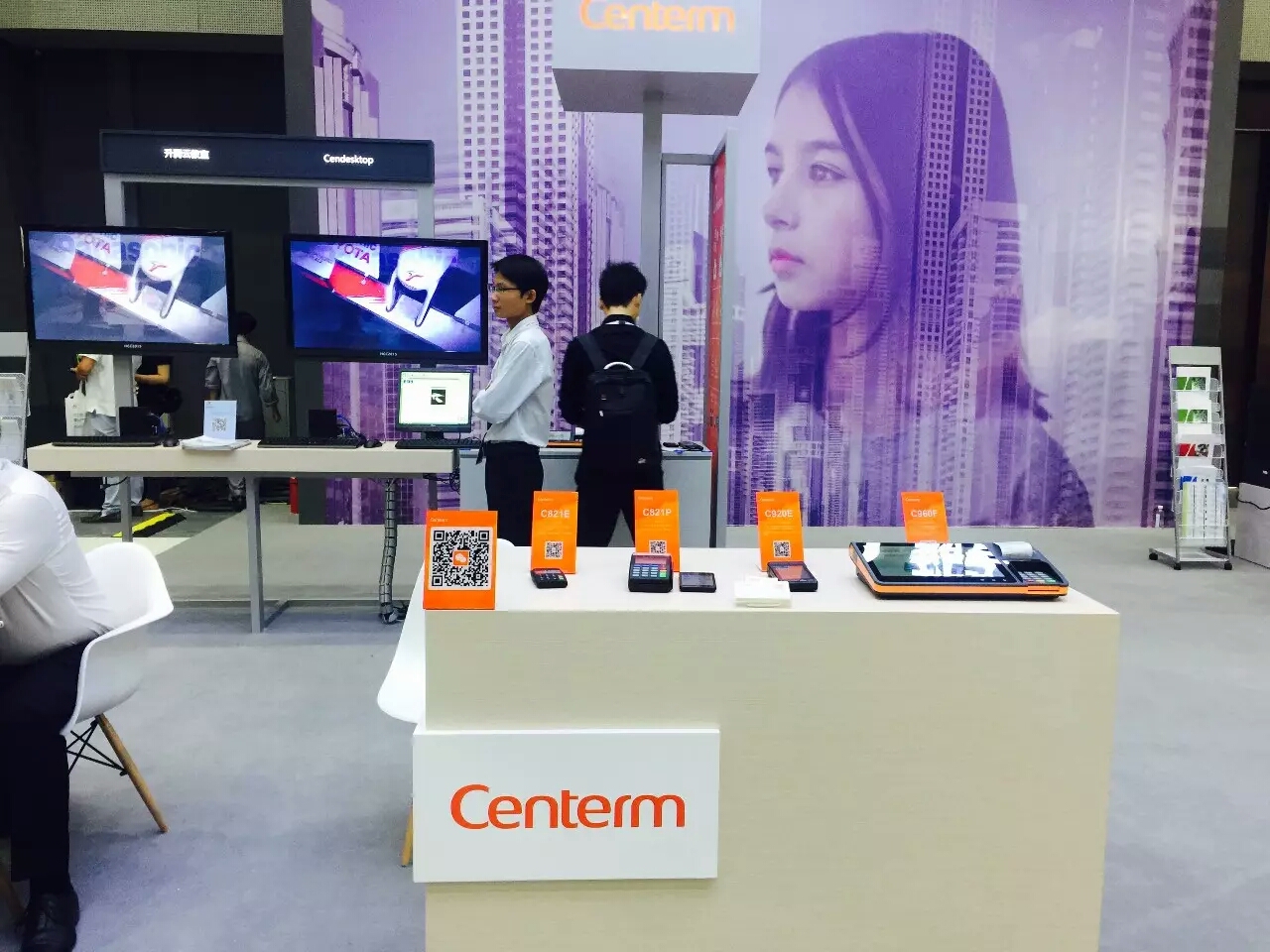 14390490cmcrvq761bgecofwrx